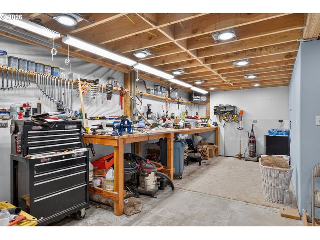 59689 DEER HAVEN Ln, St Helens, OR 97051