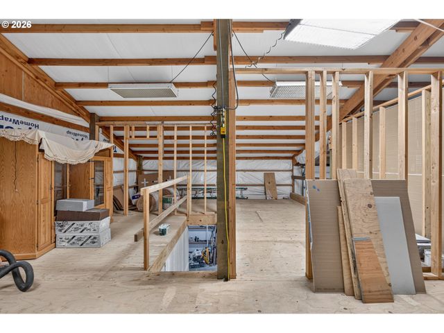 59689 DEER HAVEN Ln, St Helens, OR 97051