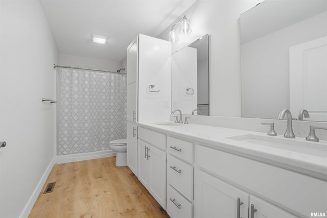 1109 Lawson Street, Washington, IL 61571