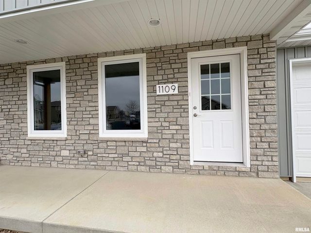 1109 Lawson Street, Washington, IL 61571