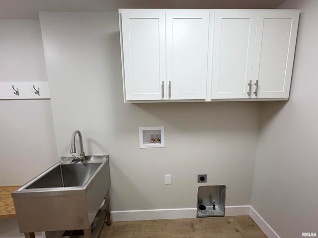 1109 Lawson Street, Washington, IL 61571