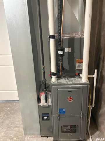 1109 Lawson Street, Washington, IL 61571