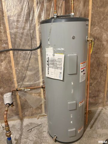 1109 Lawson Street, Washington, IL 61571