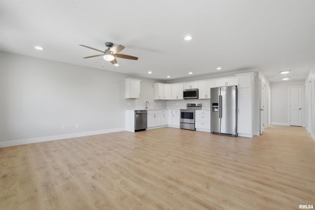 1109 Lawson Street, Washington, IL 61571