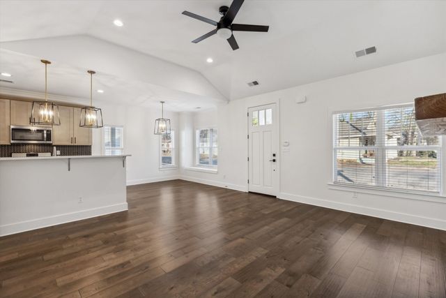 447 JOSEPHINE ST, Memphis, TN 38111