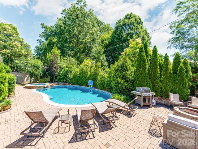 1805 Mecklenburg Avenue, Charlotte, NC 28205