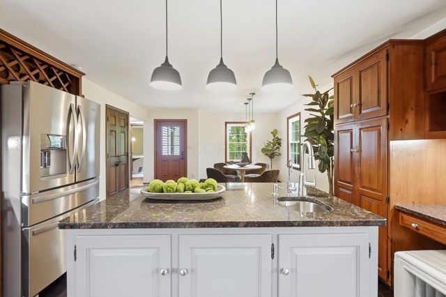 19 Beechtree Lane, Granville, OH 43023
