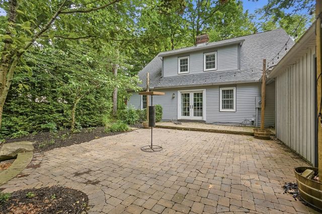 19 Beechtree Lane, Granville, OH 43023