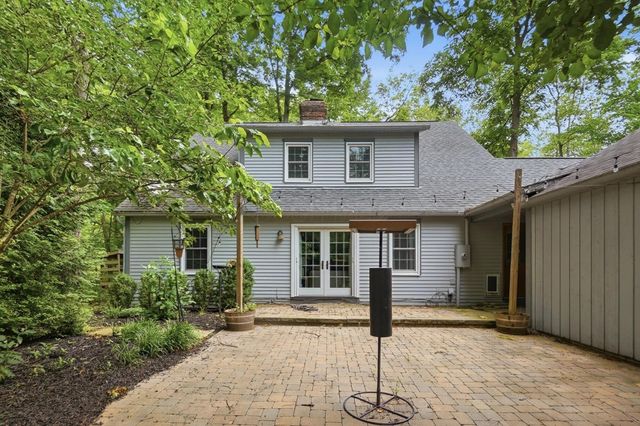 19 Beechtree Lane, Granville, OH 43023