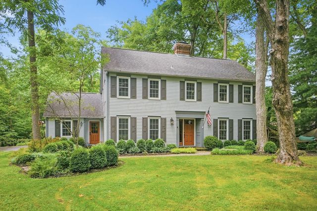 19 Beechtree Lane, Granville, OH 43023