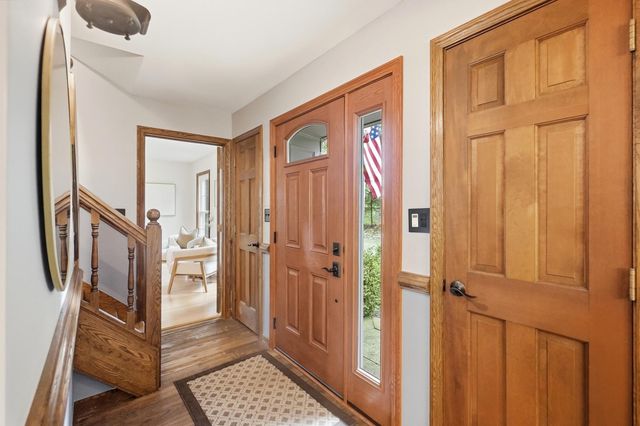 19 Beechtree Lane, Granville, OH 43023