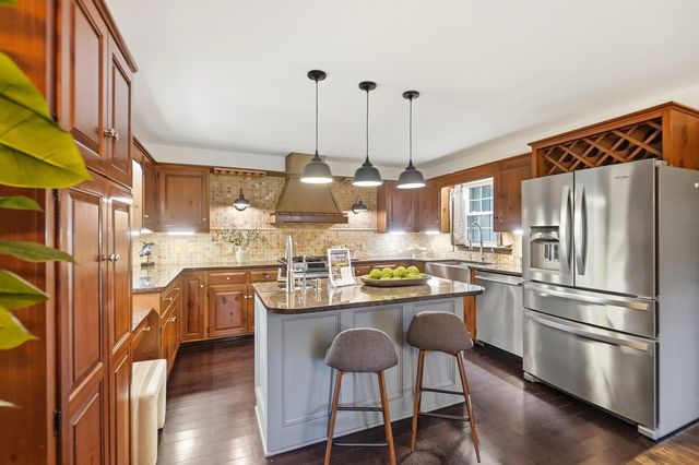 19 Beechtree Lane, Granville, OH 43023