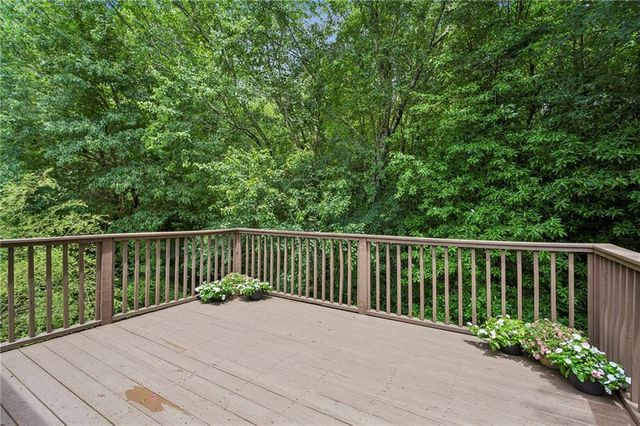 3096 Woodcrest Way, Powder Springs, GA 30127