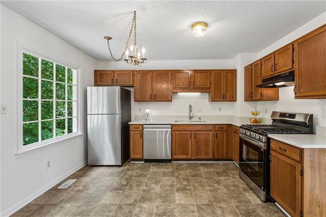 3096 Woodcrest Way, Powder Springs, GA 30127