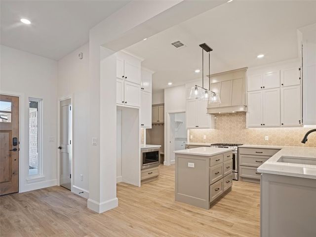 12732 NW 2nd Terrace, Yukon, OK 73099