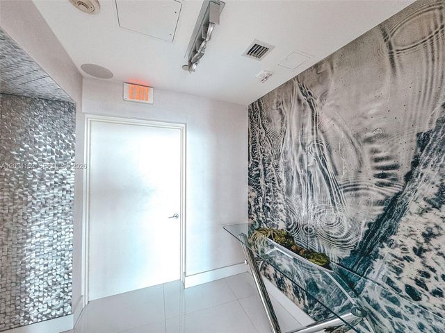 2020 N Bayshore Dr 2007, Miami, FL 33137