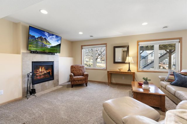 20300 Erickson Path, Farmington, MN 55024