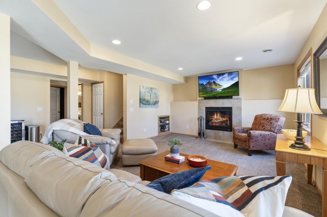 20300 Erickson Path, Farmington, MN 55024