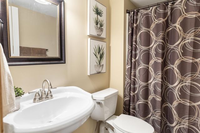 20300 Erickson Path, Farmington, MN 55024