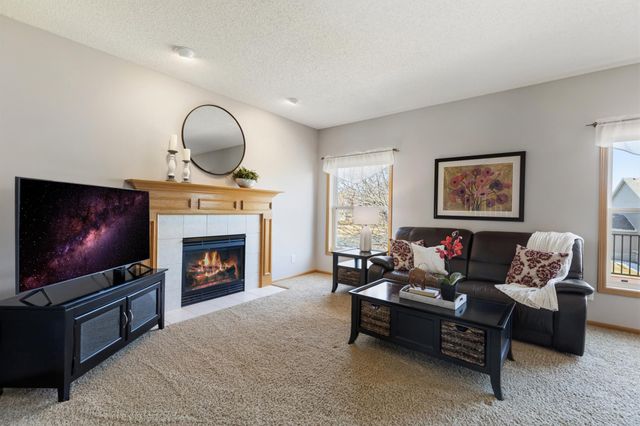 20300 Erickson Path, Farmington, MN 55024