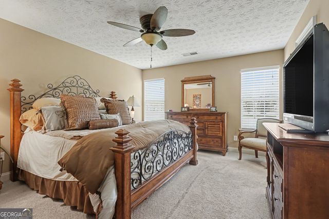 2900 Hampton Valley Drive, Loganville, GA 30052