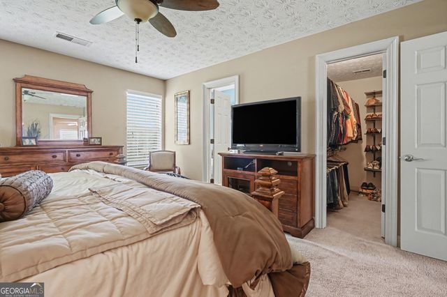 2900 Hampton Valley Drive, Loganville, GA 30052