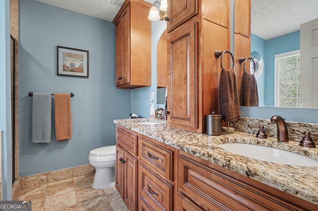 2900 Hampton Valley Drive, Loganville, GA 30052