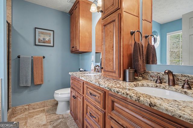 2900 Hampton Valley Drive, Loganville, GA 30052