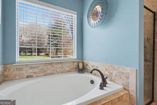 2900 Hampton Valley Drive, Loganville, GA 30052