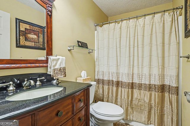 2900 Hampton Valley Drive, Loganville, GA 30052