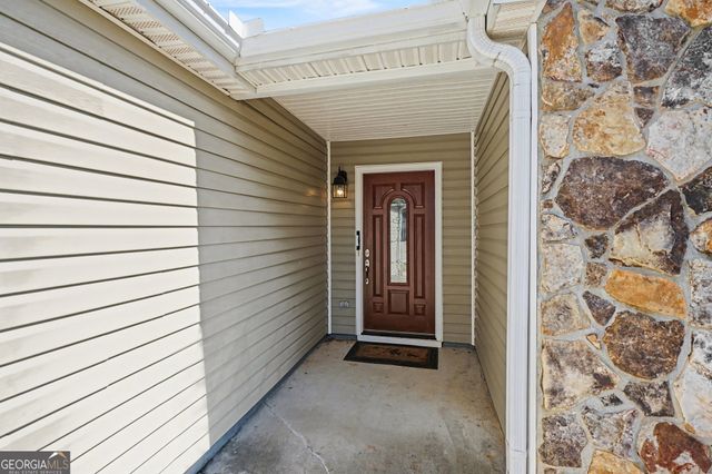 2900 Hampton Valley Drive, Loganville, GA 30052