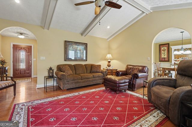 2900 Hampton Valley Drive, Loganville, GA 30052