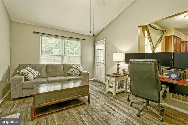 77 ROSALIND CIR, Sicklerville, NJ 08081