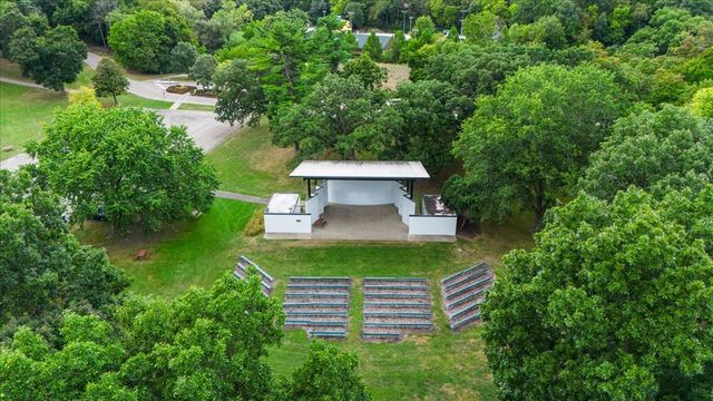 369 Vincent Place, Elgin, IL 60123