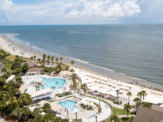2413 Racquet Club Drive, Seabrook Island, SC 29455