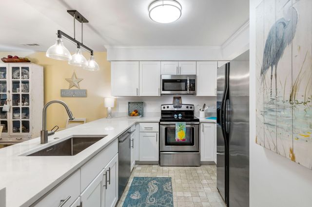 2413 Racquet Club Drive, Seabrook Island, SC 29455