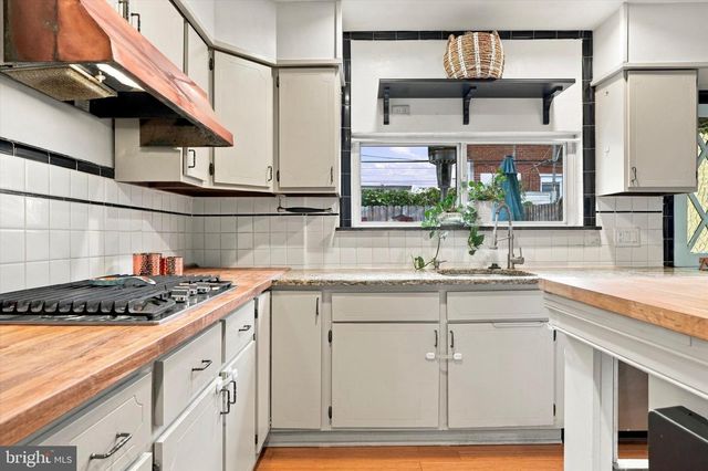 813 MOORE ST, Philadelphia, PA 19148