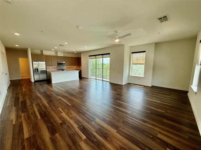 7450 Coronado Avenue 301, Dallas, TX 75214