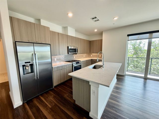 7450 Coronado Avenue 301, Dallas, TX 75214