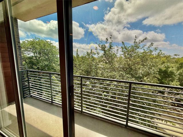 7450 Coronado Avenue 301, Dallas, TX 75214