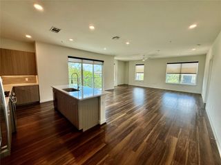 7450 Coronado Avenue 301, Dallas, TX 75214