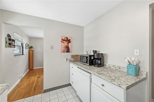 105 Mayer Dr, North Fayette, PA 15071