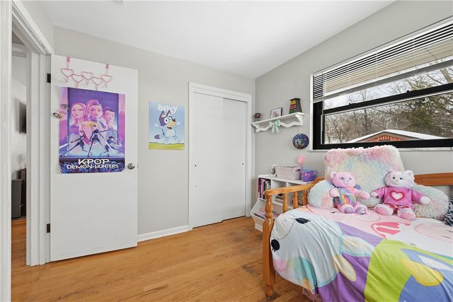 105 Mayer Dr, North Fayette, PA 15071