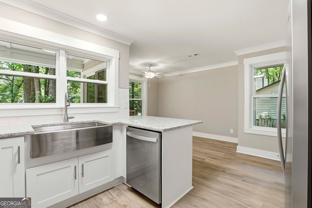 114 Lake Forest Drive, Peachtree City, GA 30269