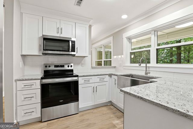 114 Lake Forest Drive, Peachtree City, GA 30269