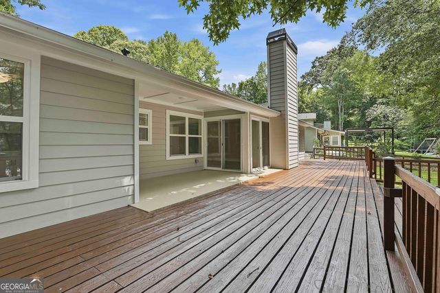 114 Lake Forest Drive, Peachtree City, GA 30269