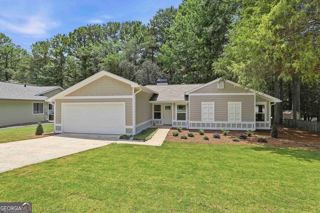 114 Lake Forest Drive, Peachtree City, GA 30269
