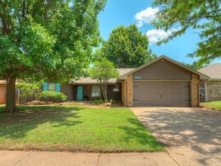 2104 Tanglewood Drive, Edmond, OK 73013