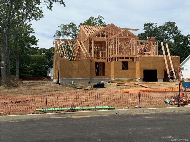 3 lotto Court, Lake Grove, NY 11755