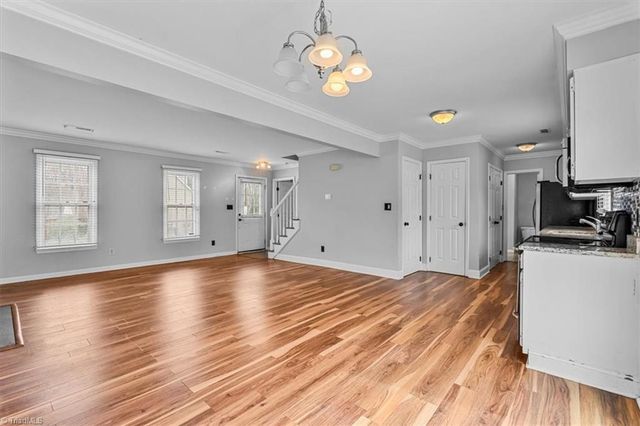 332 Brookside Court, Kernersville, NC 27284